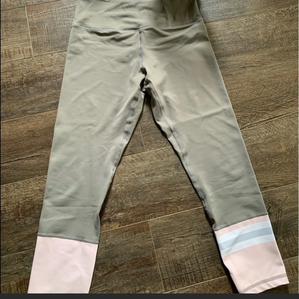 Pink Stripe leggings sz small